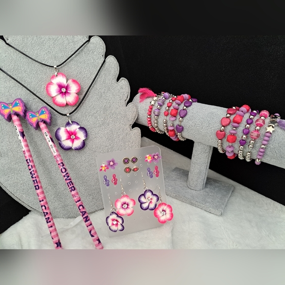 GIRLS Jewelry Set ( With a Friend ) - Picture 2 of 12